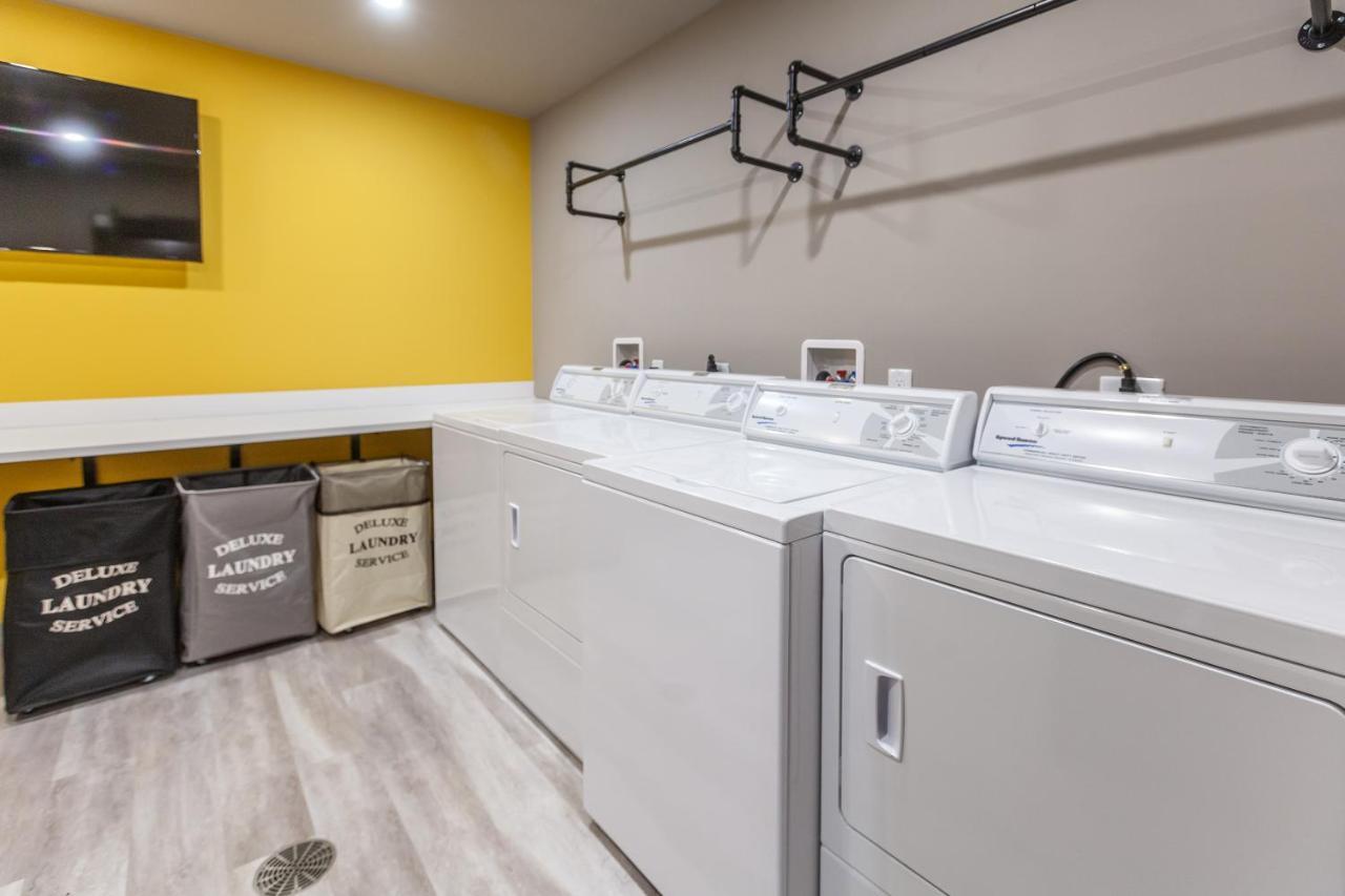 Frontdesk I The Blonde Apts Downtown Cincinnati Esterno foto